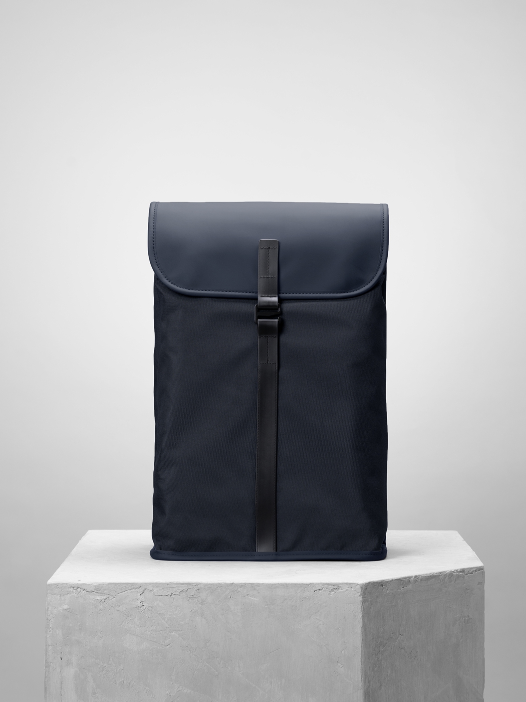 TOPOLOGIE|男|女|TOPOLOGIE Satchel 新款防泼水长方背包